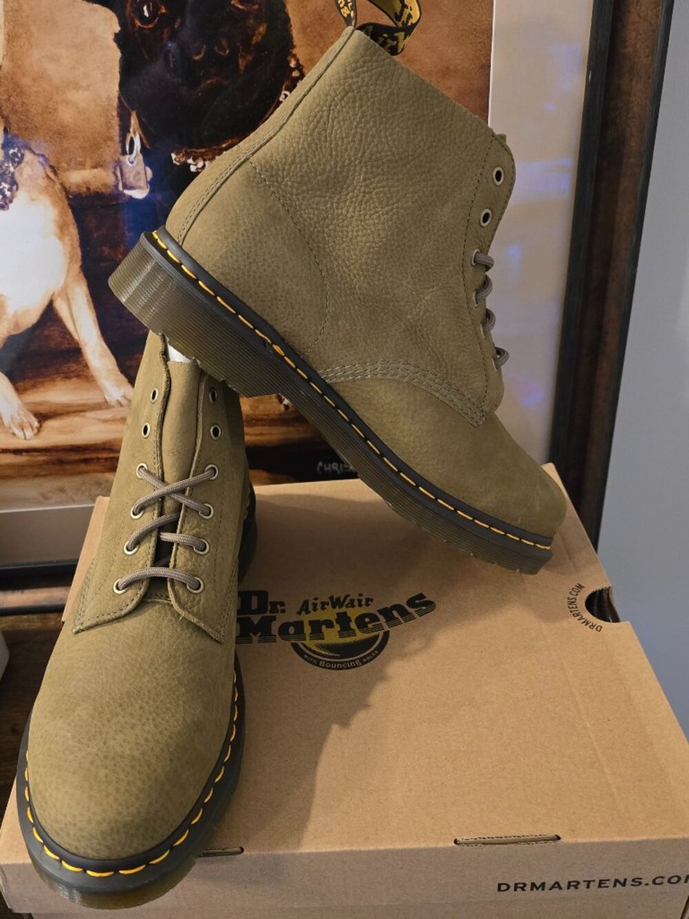 Dr Martens 101 TUMBLED NUBUCK LEATHER ANKLE BOOTS Men Size 11 Muted Olive NEW